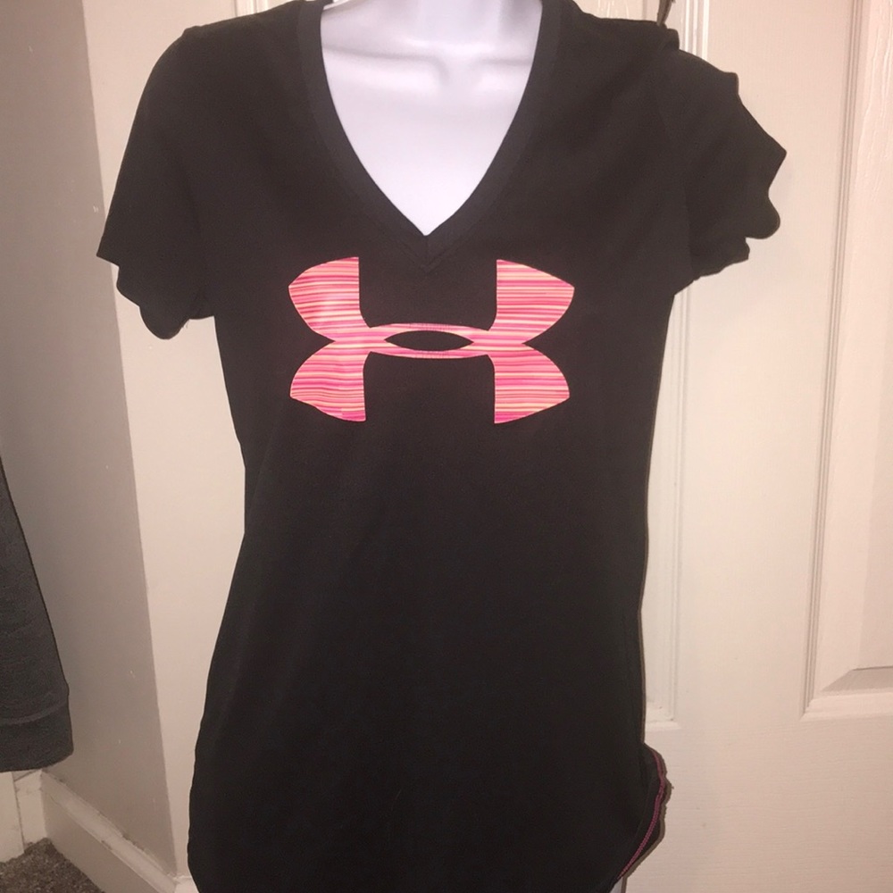 Under armor V-neck T-shirt